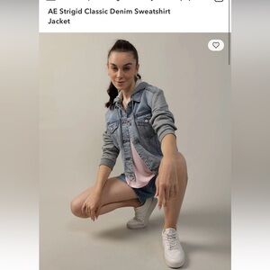 AE Strigid Classic Denim Sweatshirt